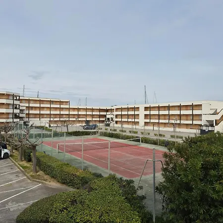 Reveillez-vous Face A La Parking Prive Lägenhet *